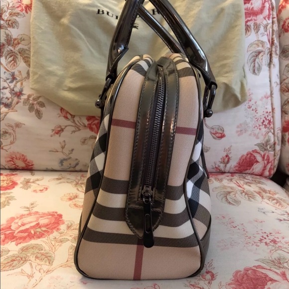 Burberry Nova Check Tote/Bowling Bag - Picture 4 of 8